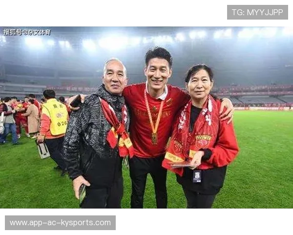 Contreras称战队为“家庭”，凝聚赛场信任