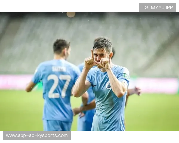 奥乌苏正式加盟深圳新鹏城,身披7号球衣征战新赛季中超 奥乌苏正式加盟深圳新鹏城,身披7号球衣征战新赛季中超